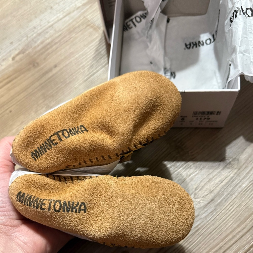 Minnetonka Tan Baby Moccasins - Picture 3 of 6